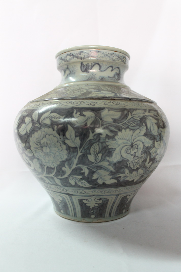 Early Ming dynasty Chinese Porcelain Vase Real Rare Antiques