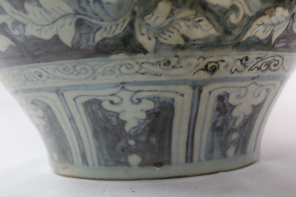 Early Ming dynasty Chinese Porcelain Vase Real Rare Antiques